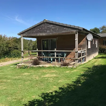 Le Domaine Du Scorff - Hebergements Insolites Chalets 4 A 6 Personnes Et Roulottes Kernascléden Buitenkant foto