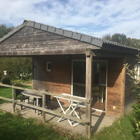 Le Domaine Du Scorff - Hebergements Insolites Chalets 4 A 6 Personnes Et Roulottes Kernascléden Buitenkant foto