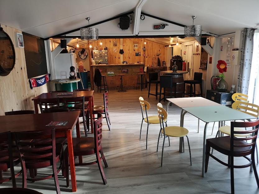 Le Domaine Du Scorff - Hebergements Insolites 4 A 6 Personnes Et Roulottes Kernascléden