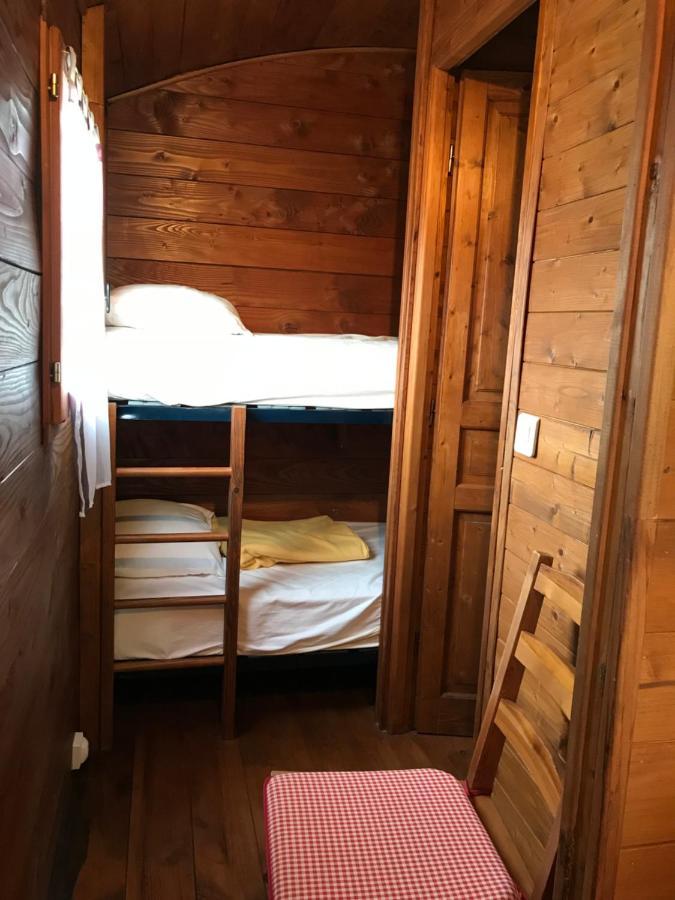 Le Domaine Du Scorff - Hebergements Insolites 4 A 6 Personnes Et Roulottes Kernascléden